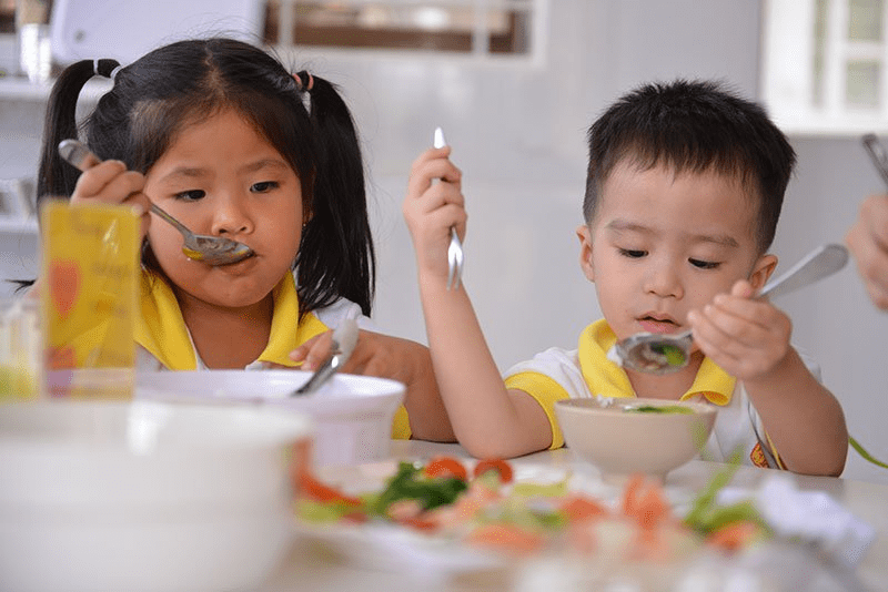 Anak-anak penderita anoreksia, Penyebab anoreksia pada anak, Perawatan bayi, Bunda, si Kecil